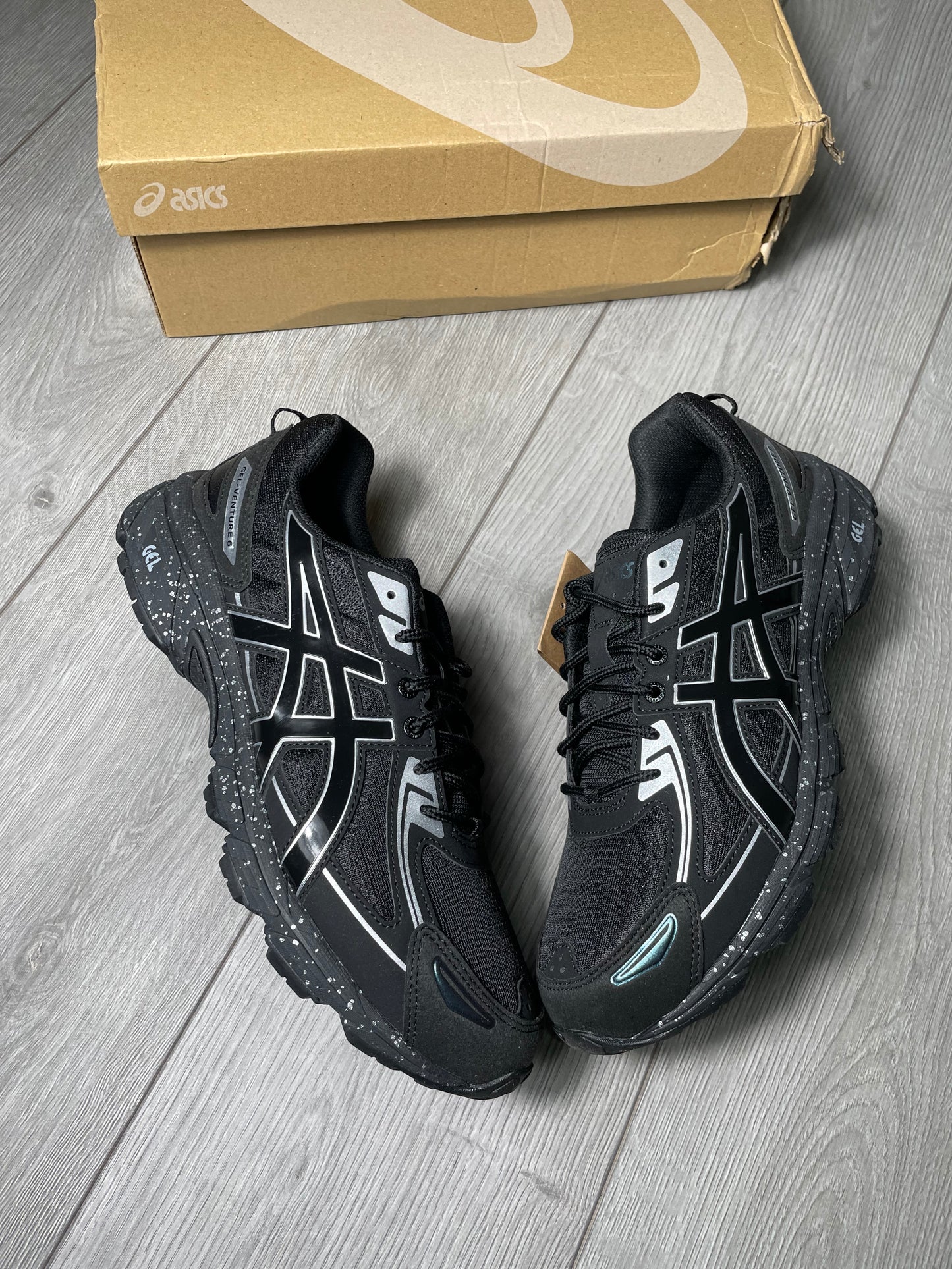ASICS Gel Venture 6