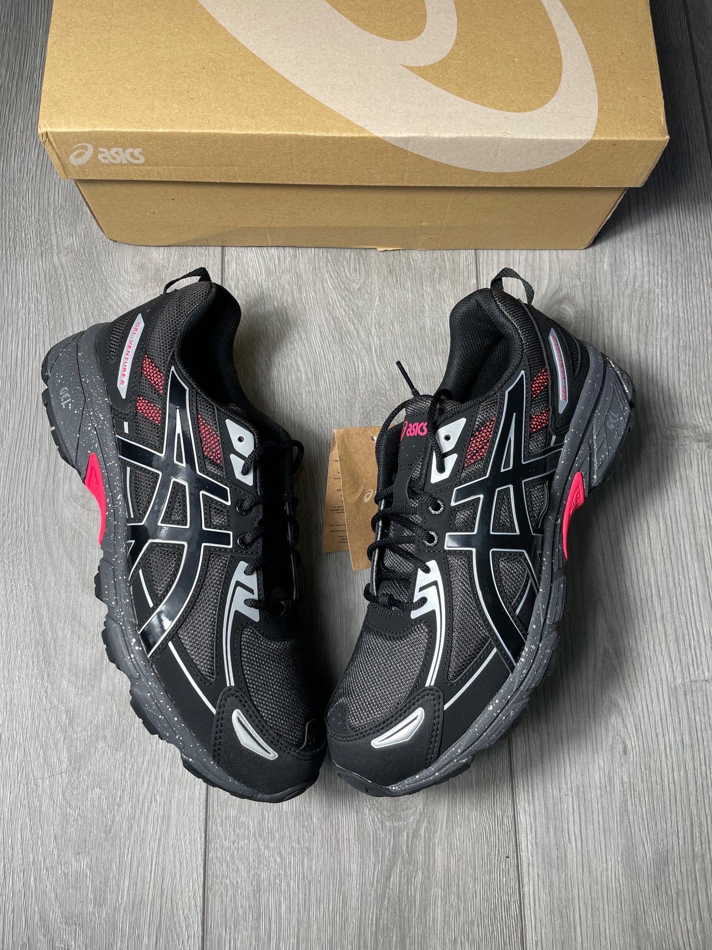ASICS Gel Venture 6