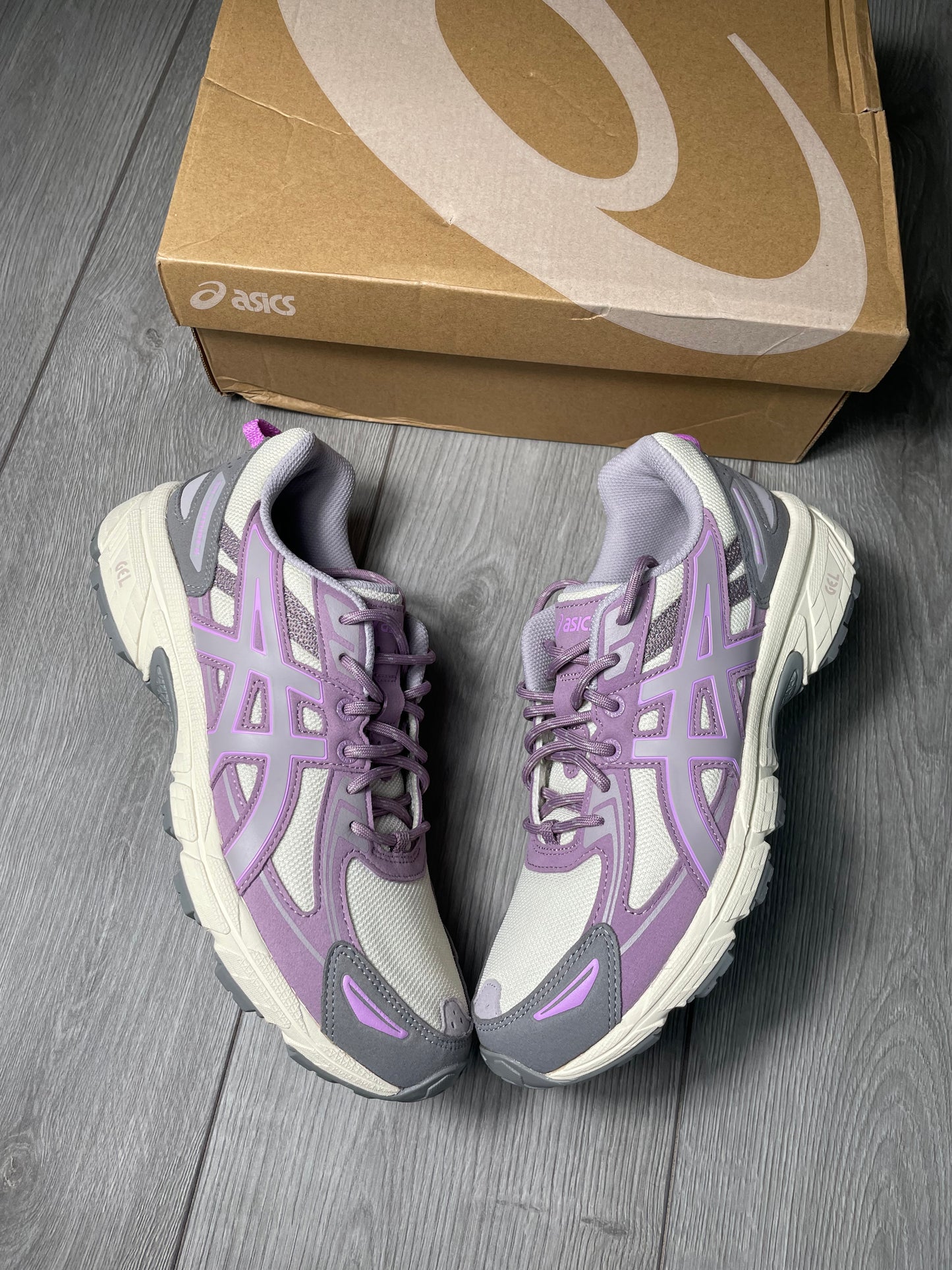 ASICS Gel Venture 6