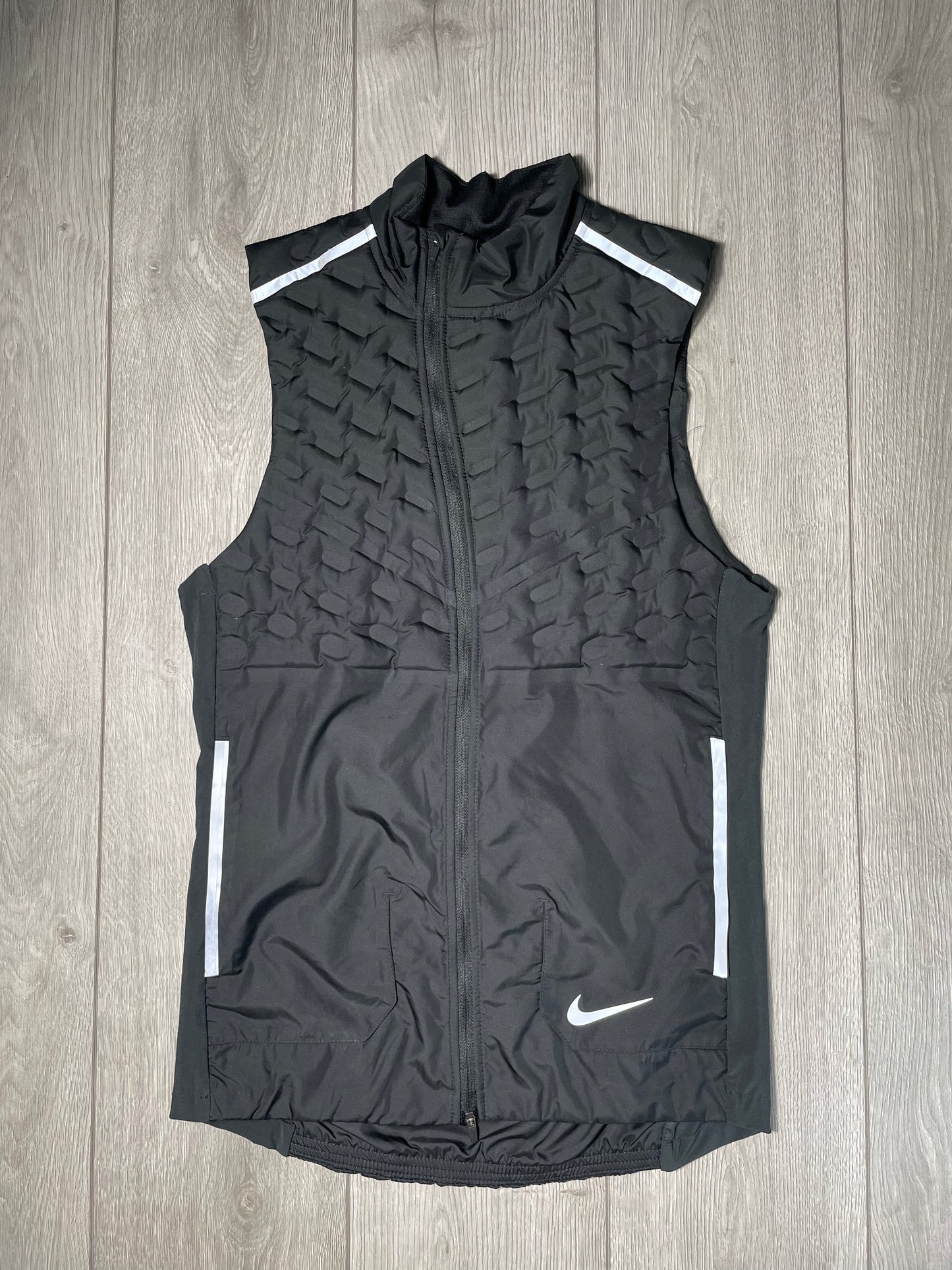 NIKE REFLECTIVE AEROLOFT RUNNING VEST
