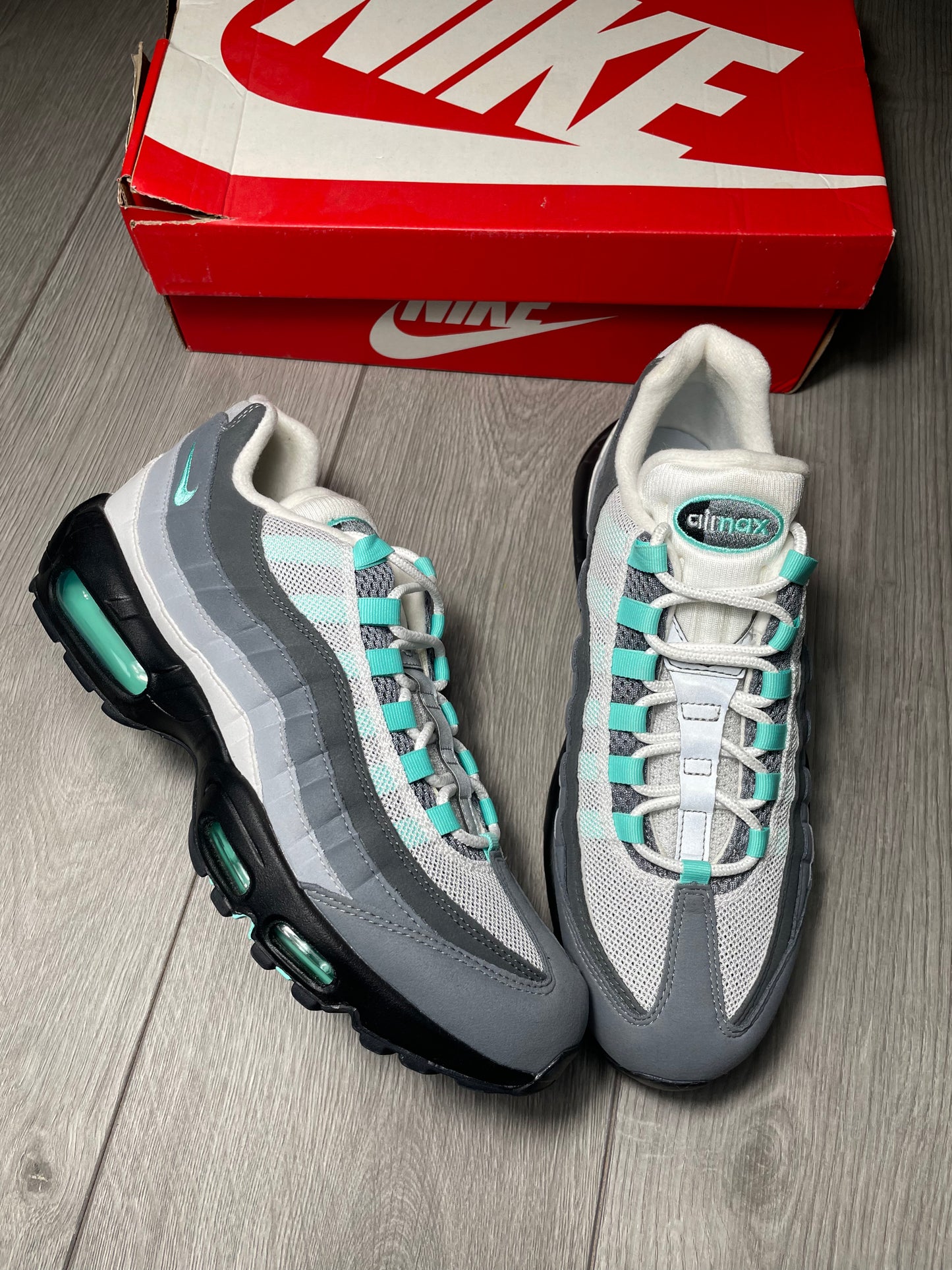 Nike AirMax 95 Hyper Turquoise
