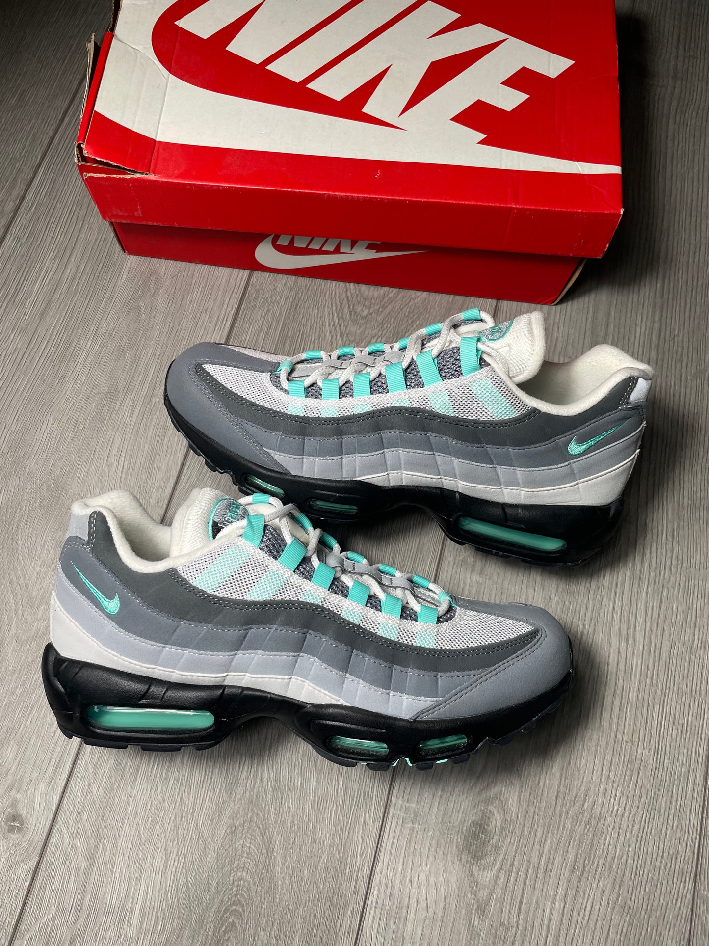 Nike AirMax 95 Hyper Turquoise