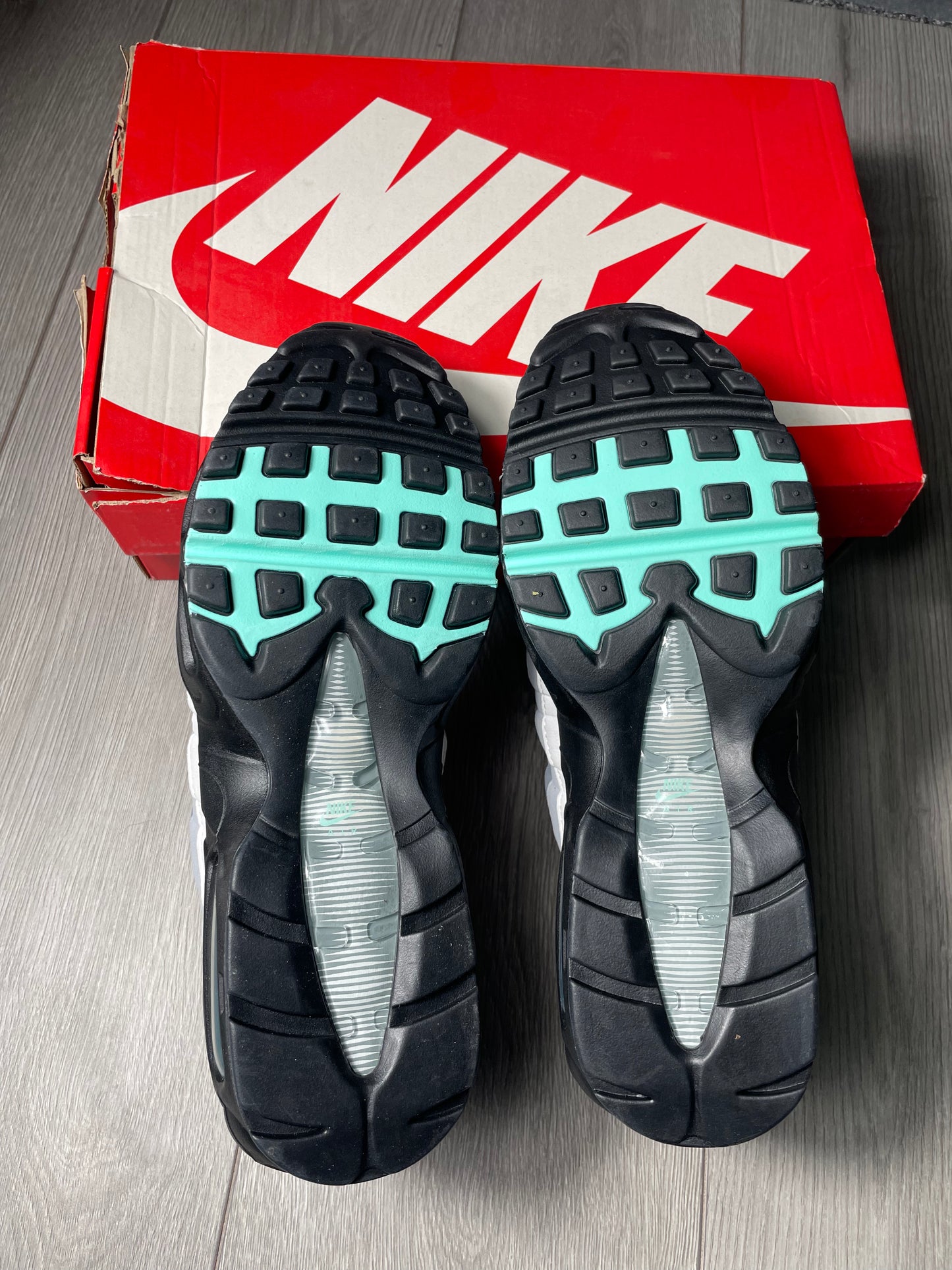 Nike AirMax 95 Hyper Turquoise