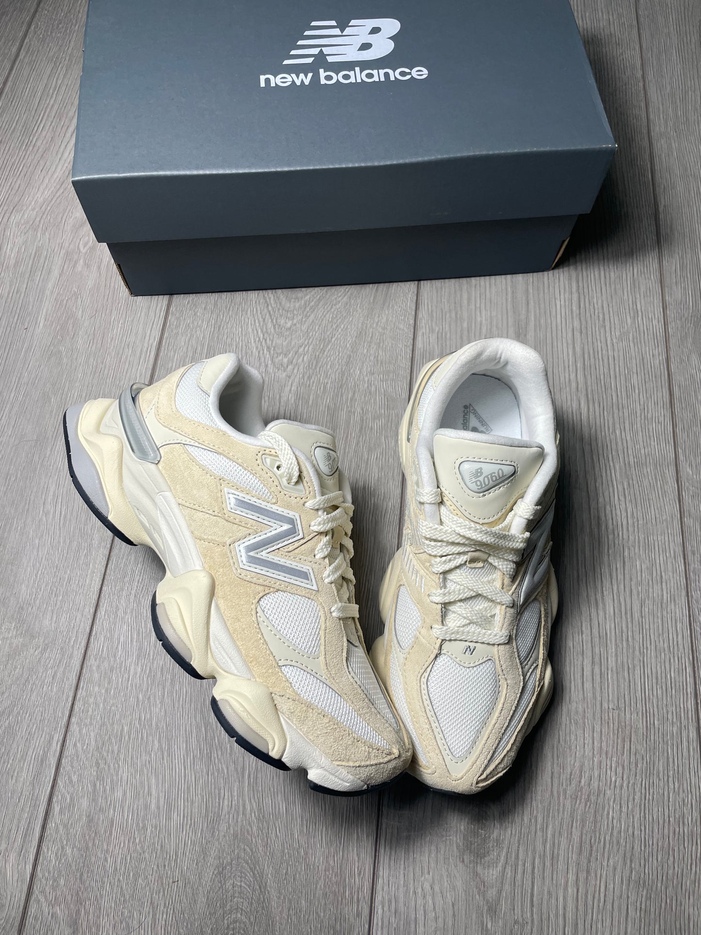 New Balance 9060