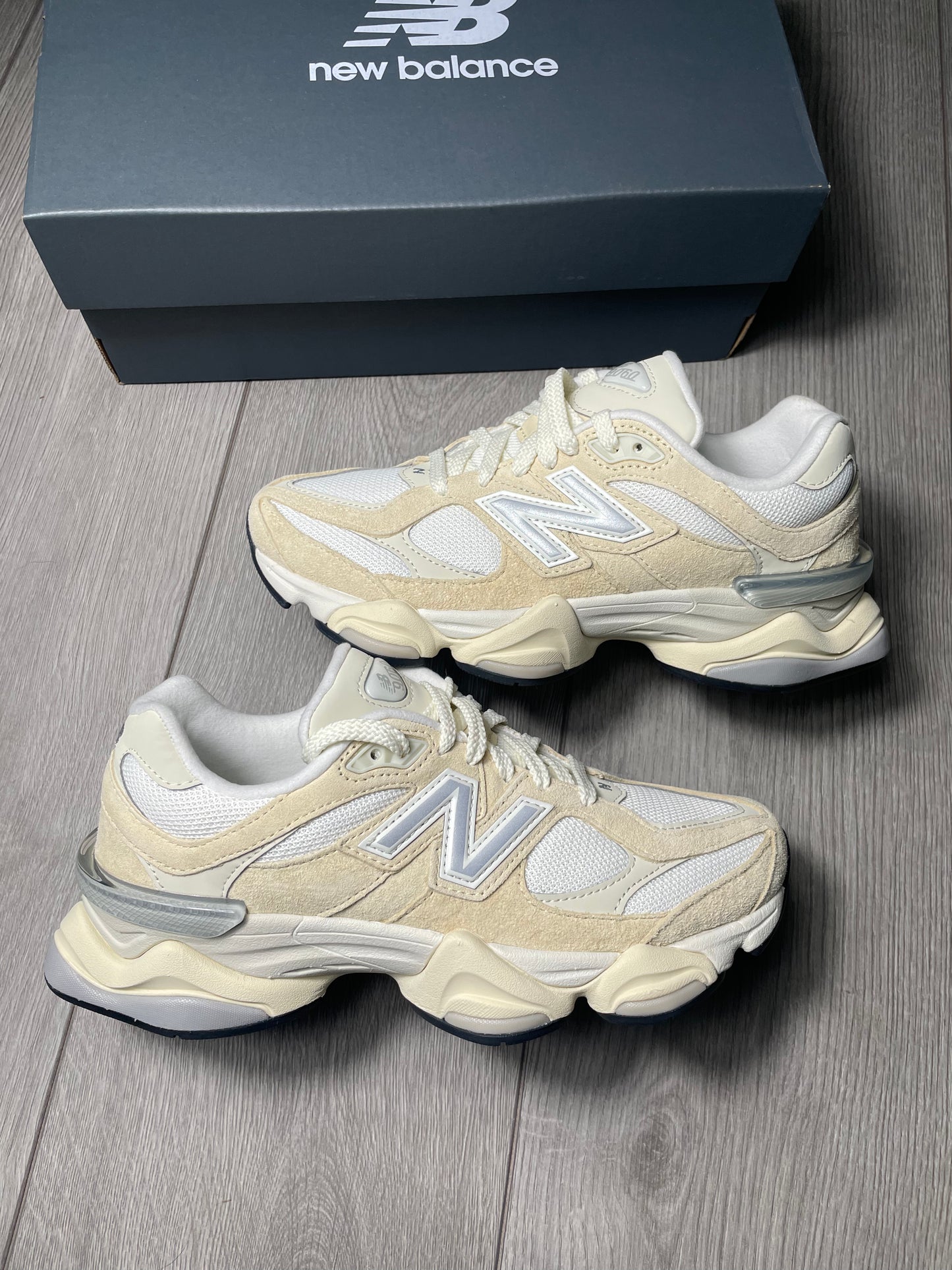 New Balance 9060