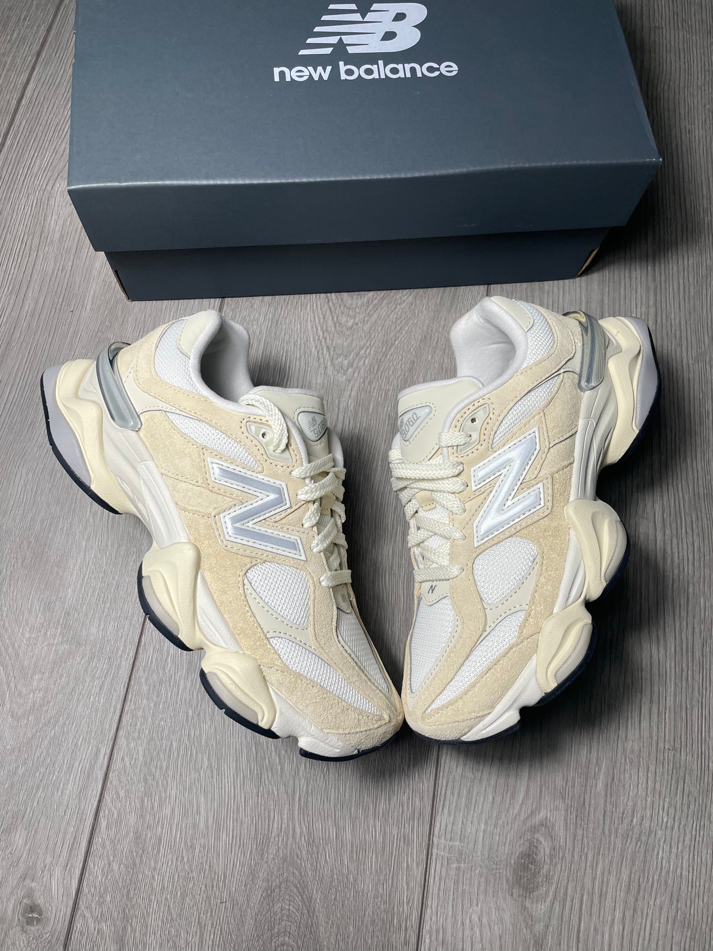 New Balance 9060