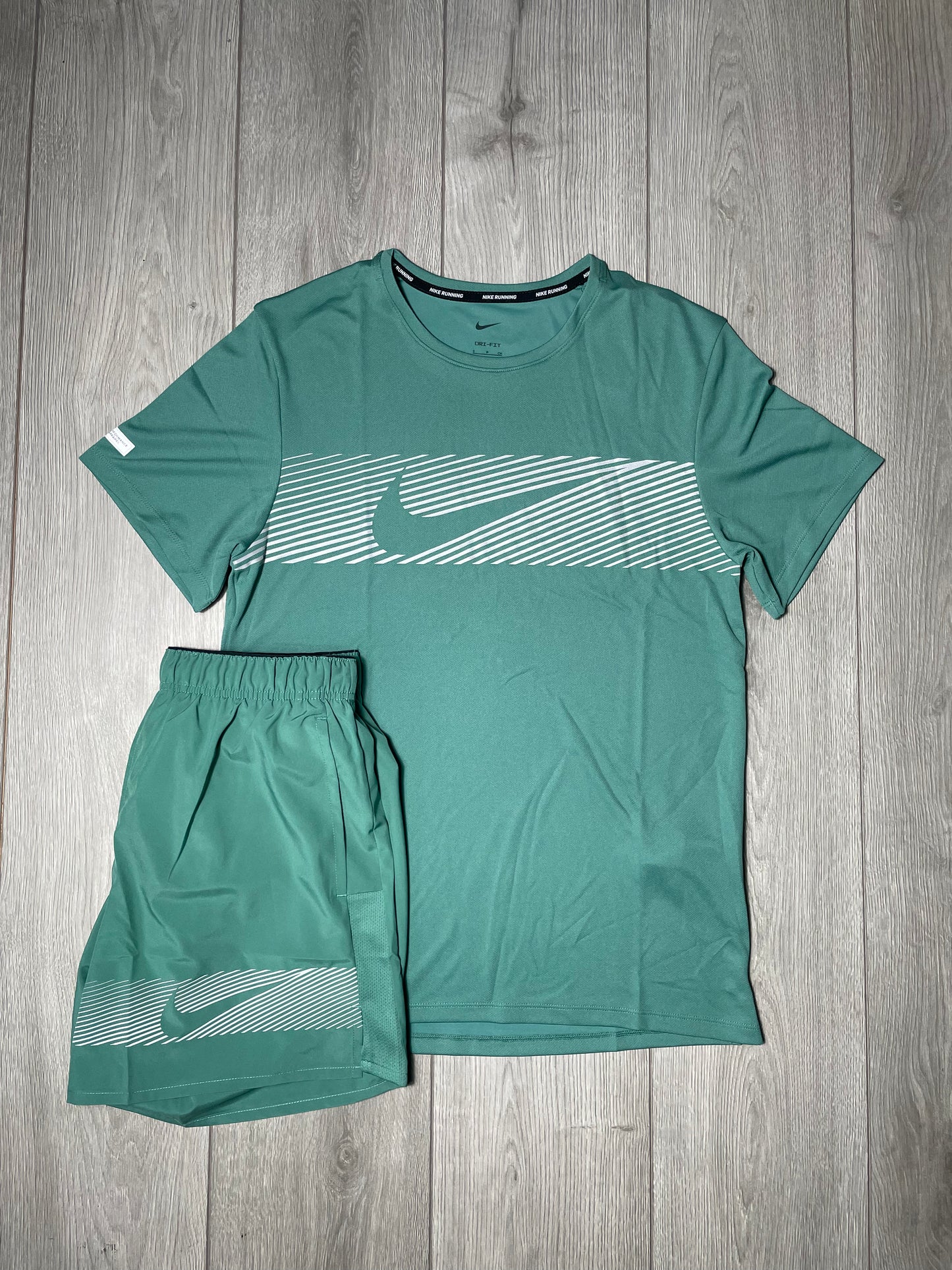 Nike Dri fit set