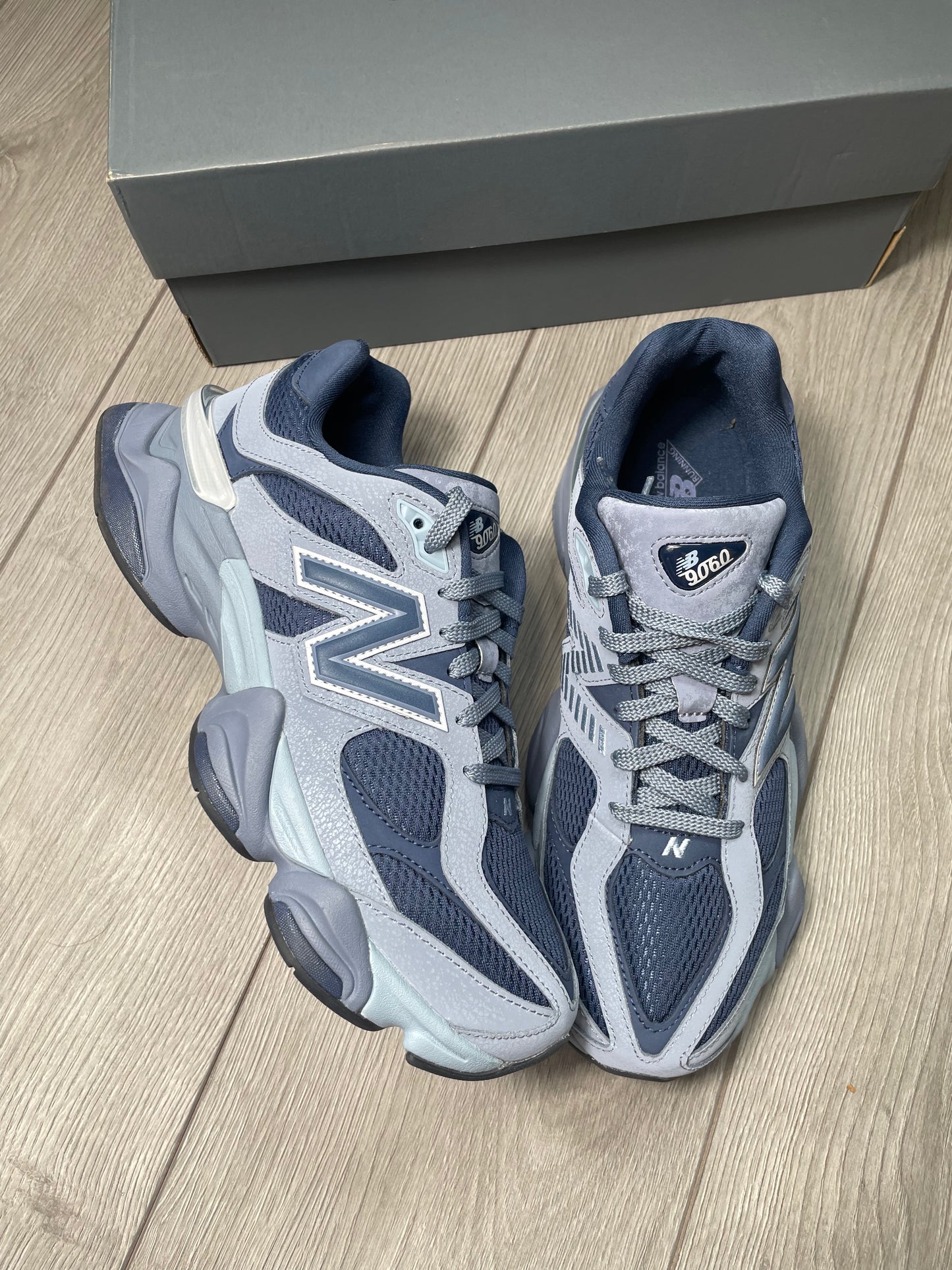 New Balance 9060