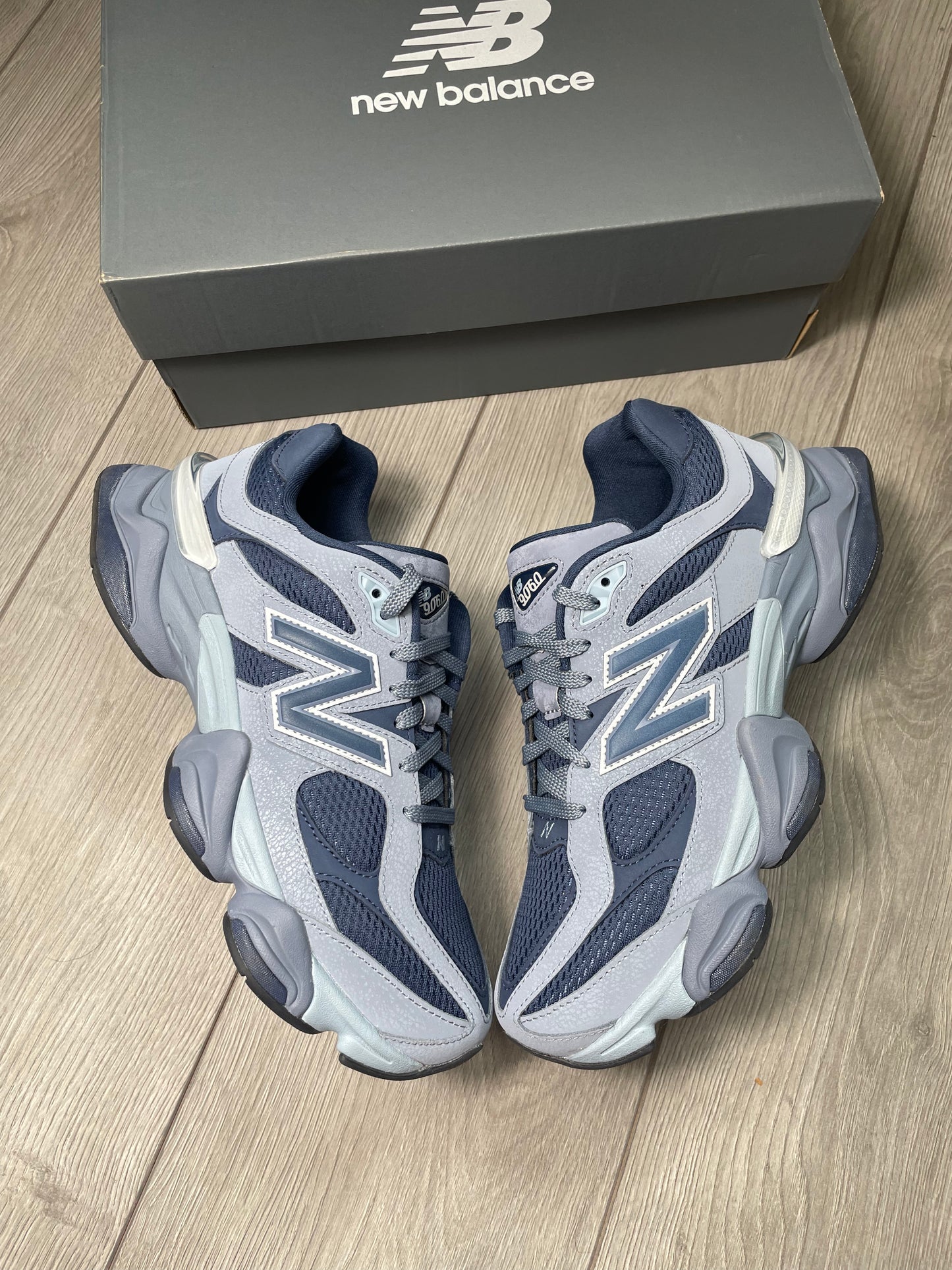 New Balance 9060