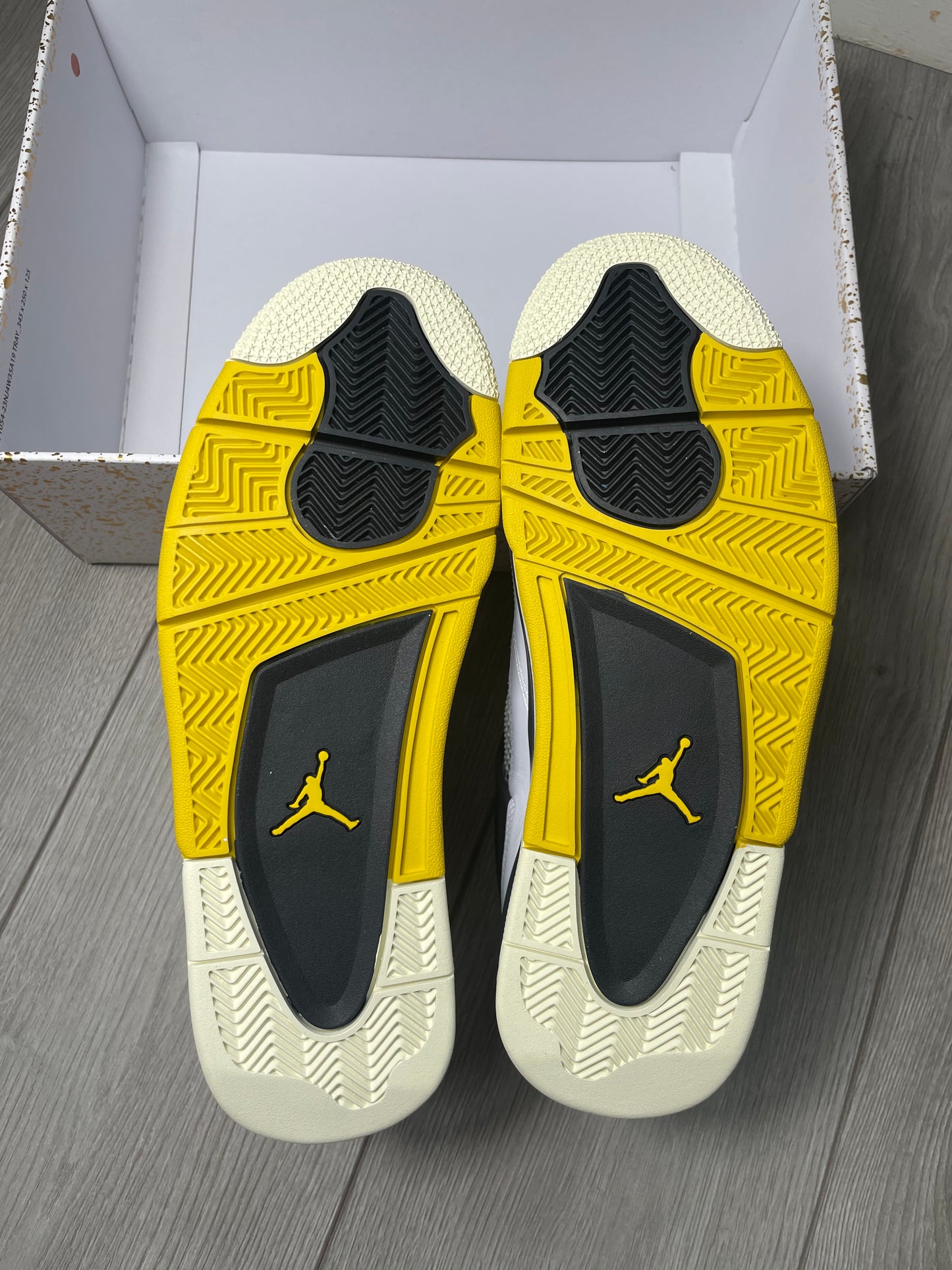 Jordan 4 Retro