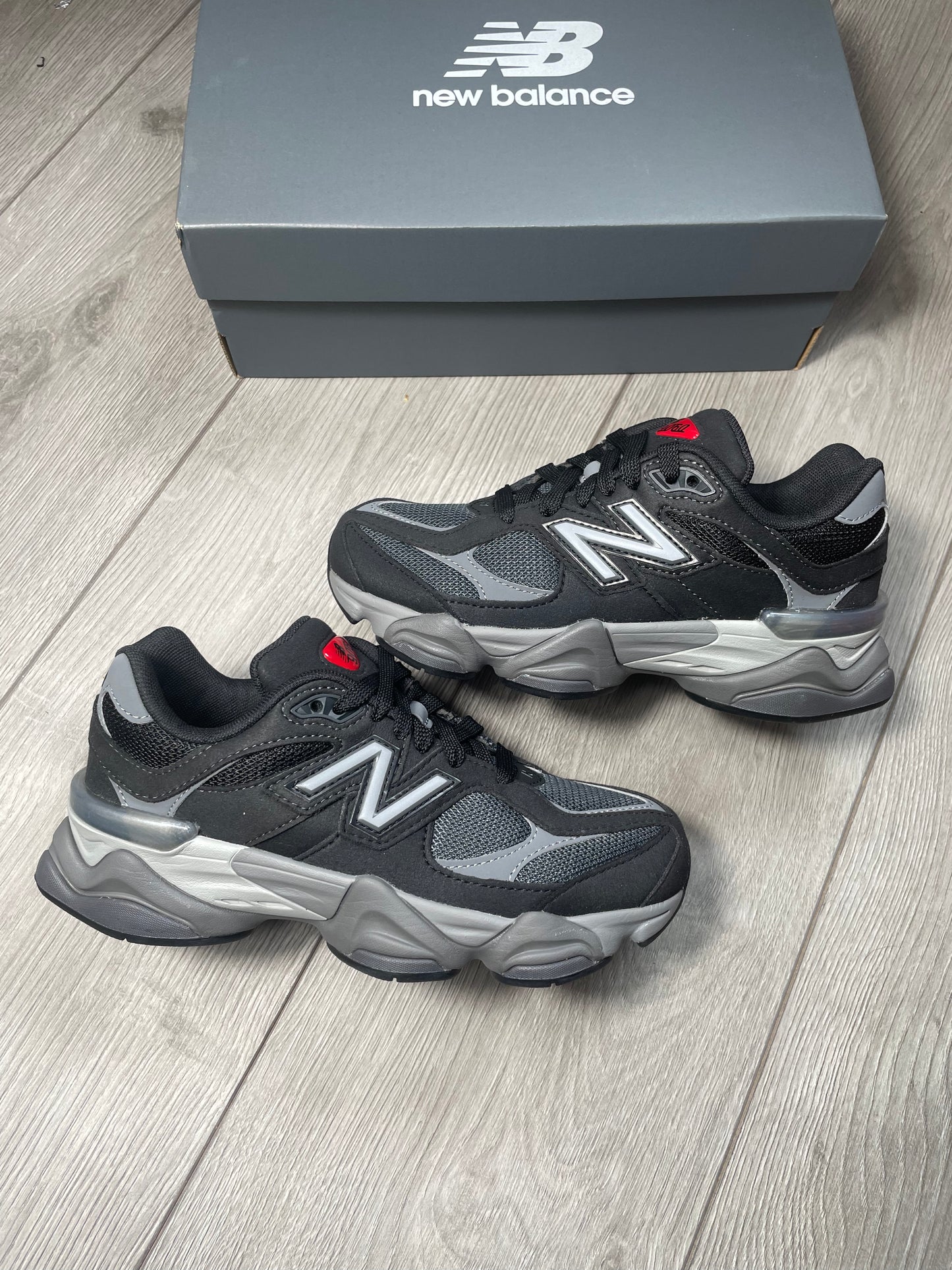 New Balance 9060 junior