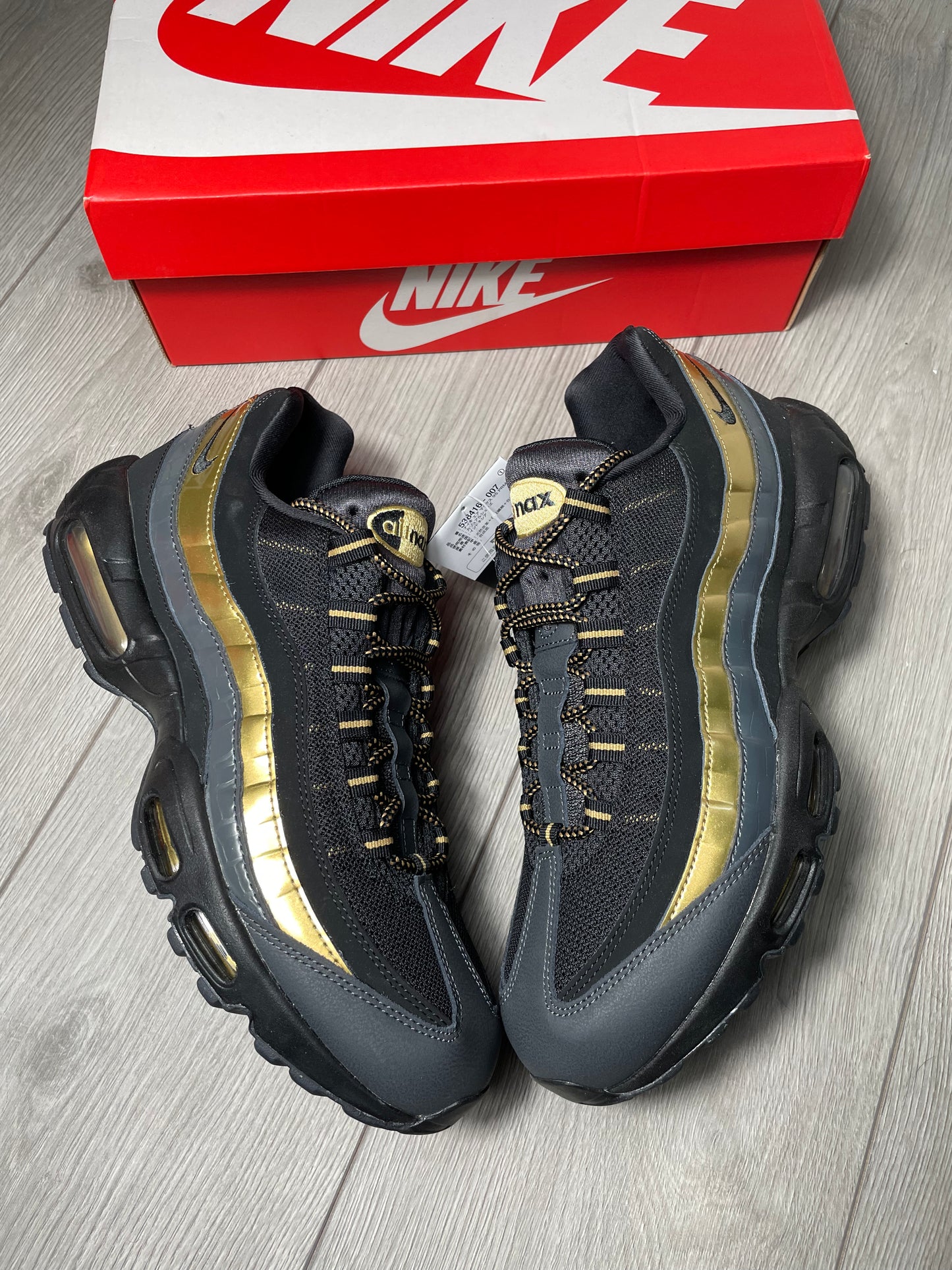 Nike AirMax 95 Black Metalic Gold