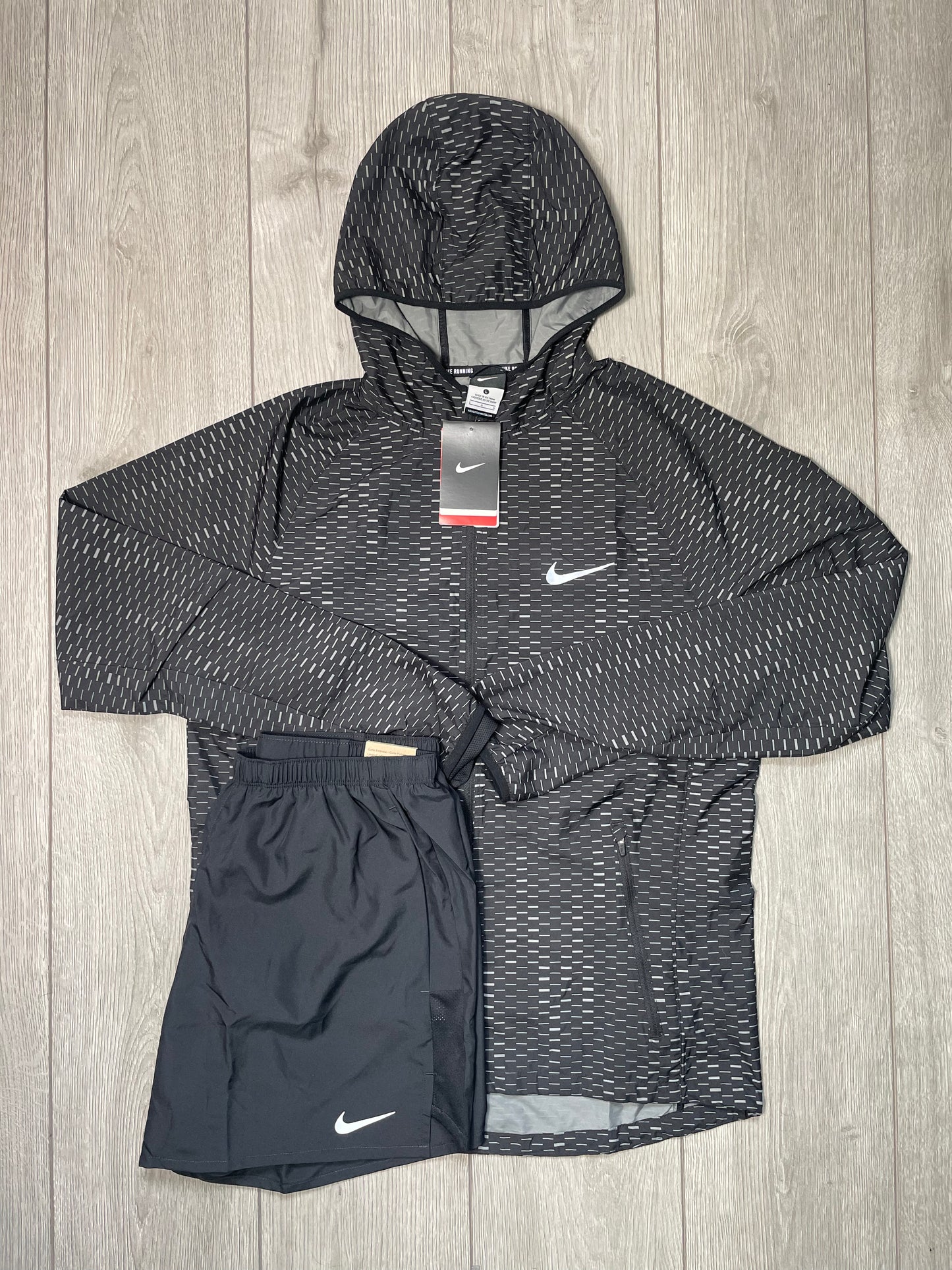 Nike Digital Windbreaker & Shorts Set