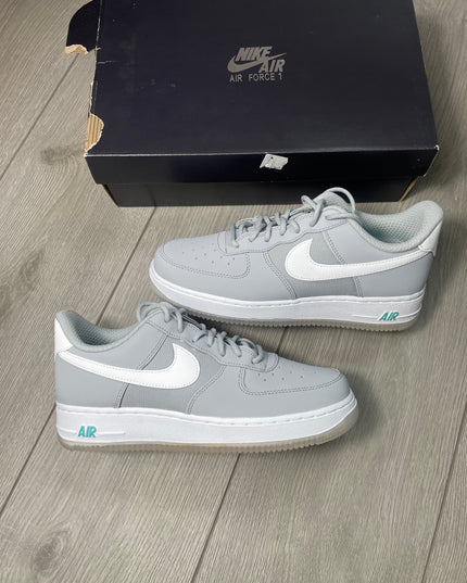 Nike AirForce 1 White Gum Sole