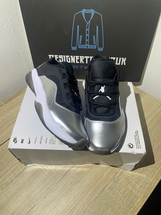 Jordan 11 CMFT Low