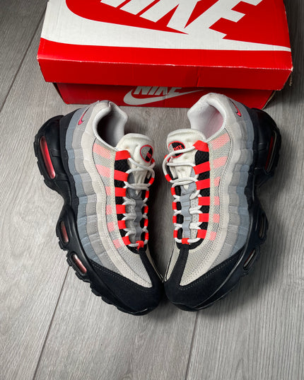 Nike AirMax 95 Solar Red