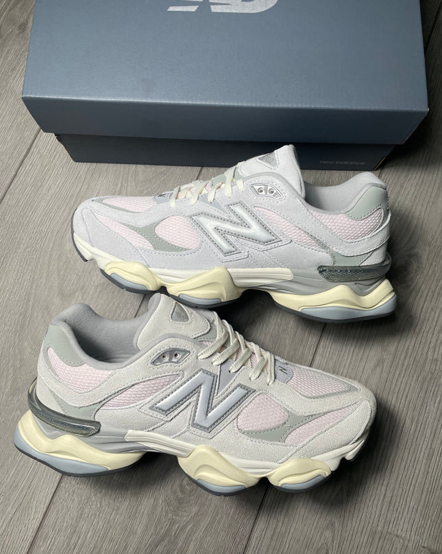 New Balance 9060 (Slight Discolouration)