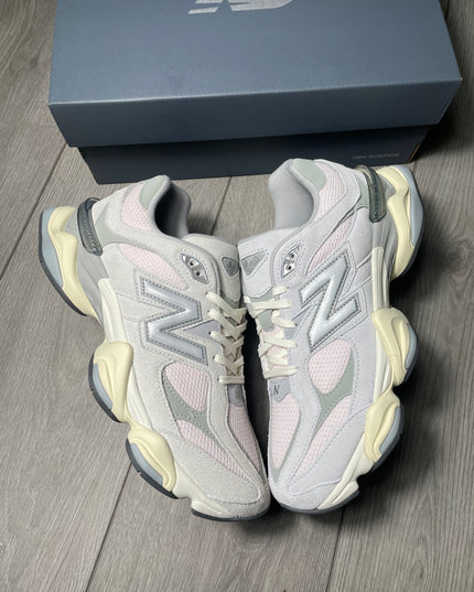 New Balance 9060 (Slight Discolouration)