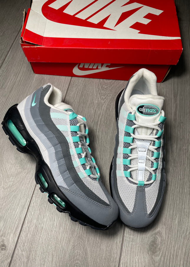 Nike AirMax 95 Hyper Turquoise