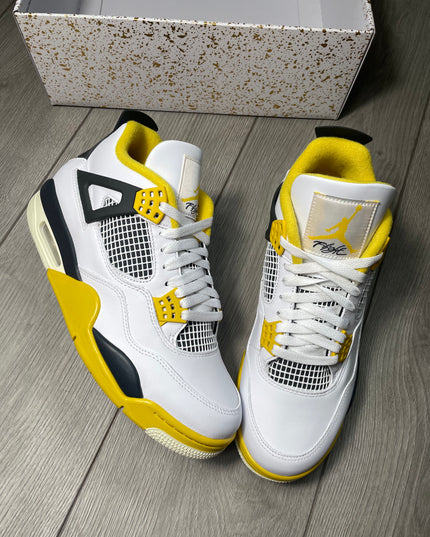 Jordan 4 Retro