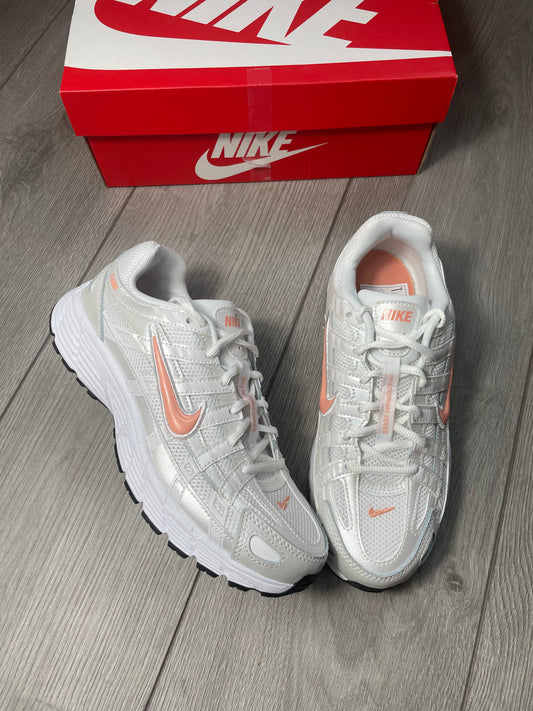 Nike p6000