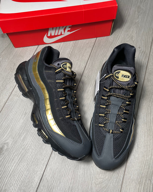 Nike AirMax 95 Black Metalic Gold