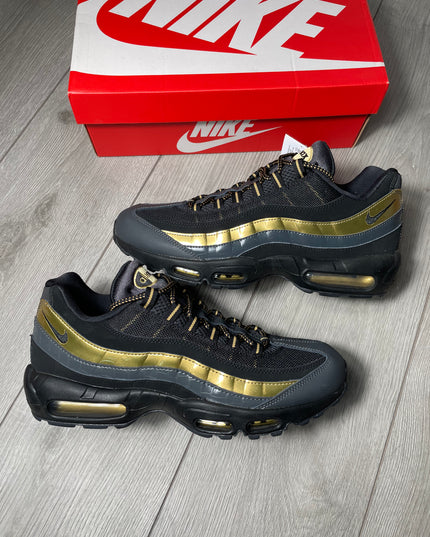 Nike AirMax 95 Black Metalic Gold
