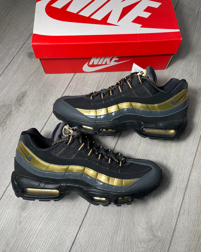 Nike AirMax 95 Black Metalic Gold