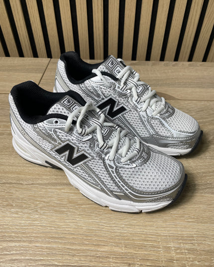 New Balance 740