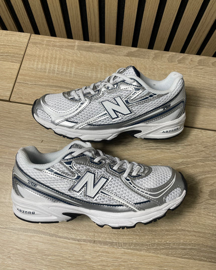 New Balance 740 (Ps)
