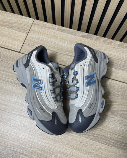 New Balance 1000