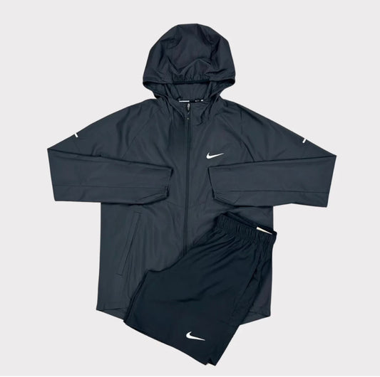 Nike Windbreaker & Shorts set